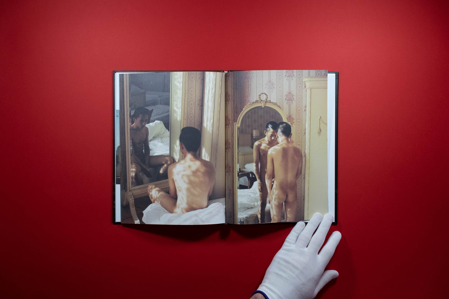 Ren Hang - Huang Jiaqi