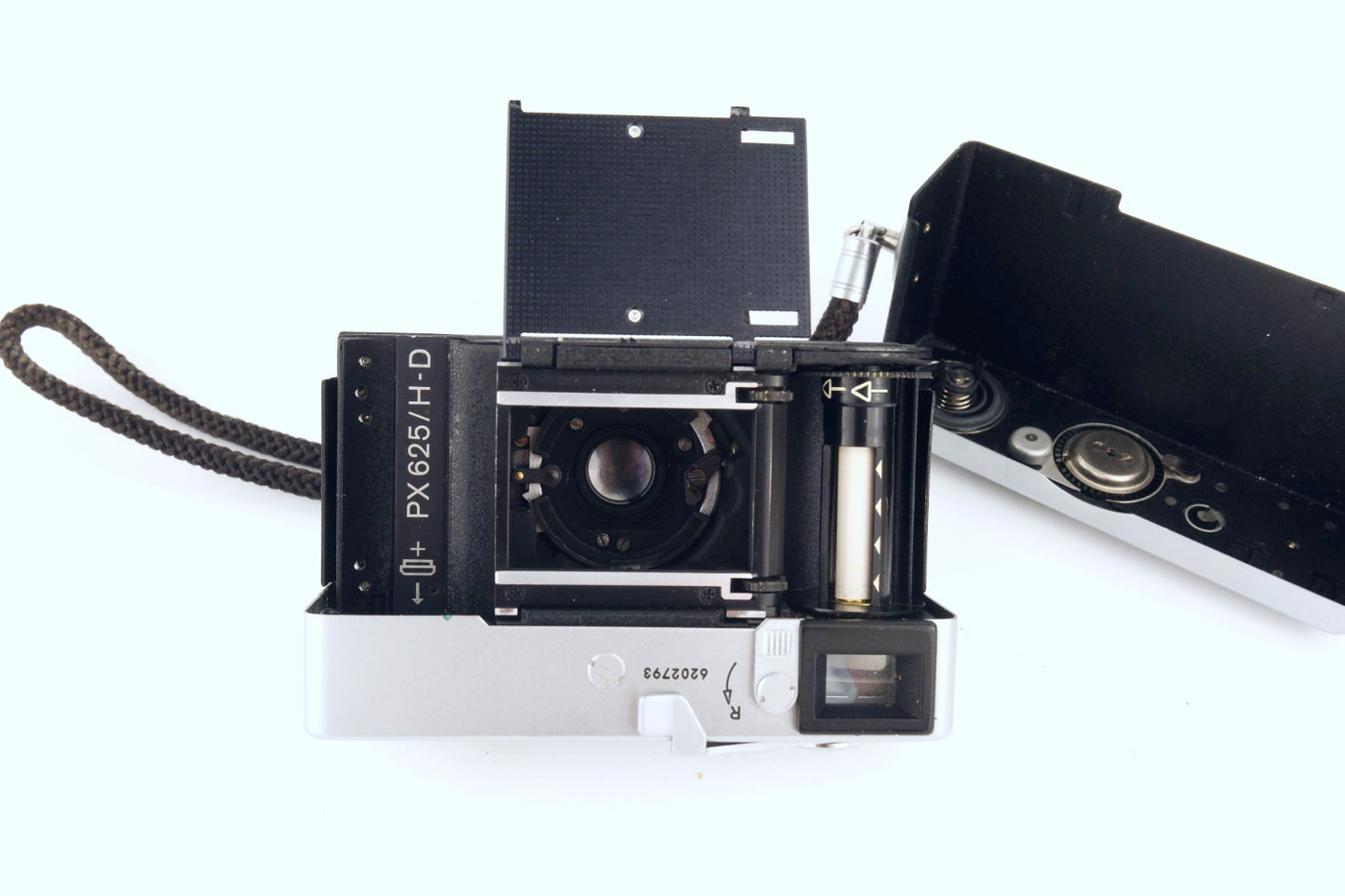 Rollei 35 - Singapore - Vitesses lentes révisées - Tessar f/3.5 40mm