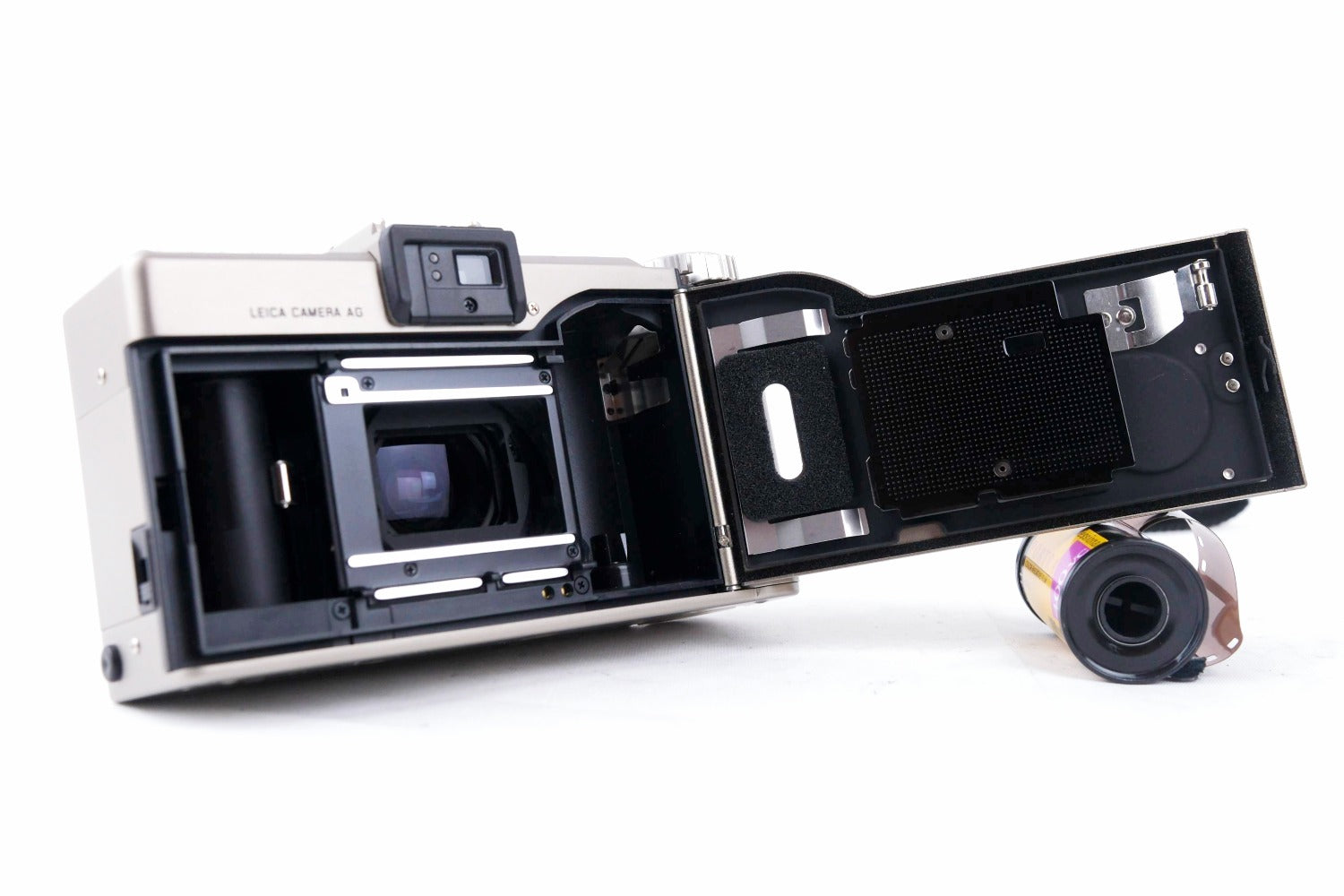Leica Minilux Zoom Silver +CF Flash – Vario-Elmar 35-70mm – Japan