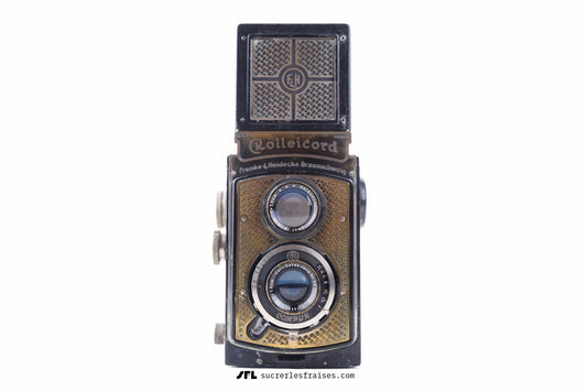 Rolleicord I Art Déco (1933) — Triotar 7.5cm f/4.5 — Obturateur Compur