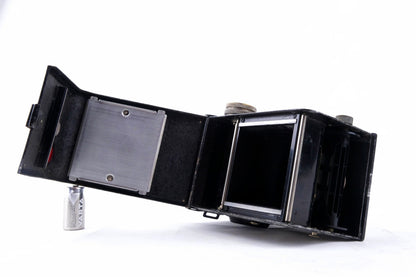 Rolleicord I Art Déco (1933) — Triotar 7.5cm f/4.5 — Obturateur Compur