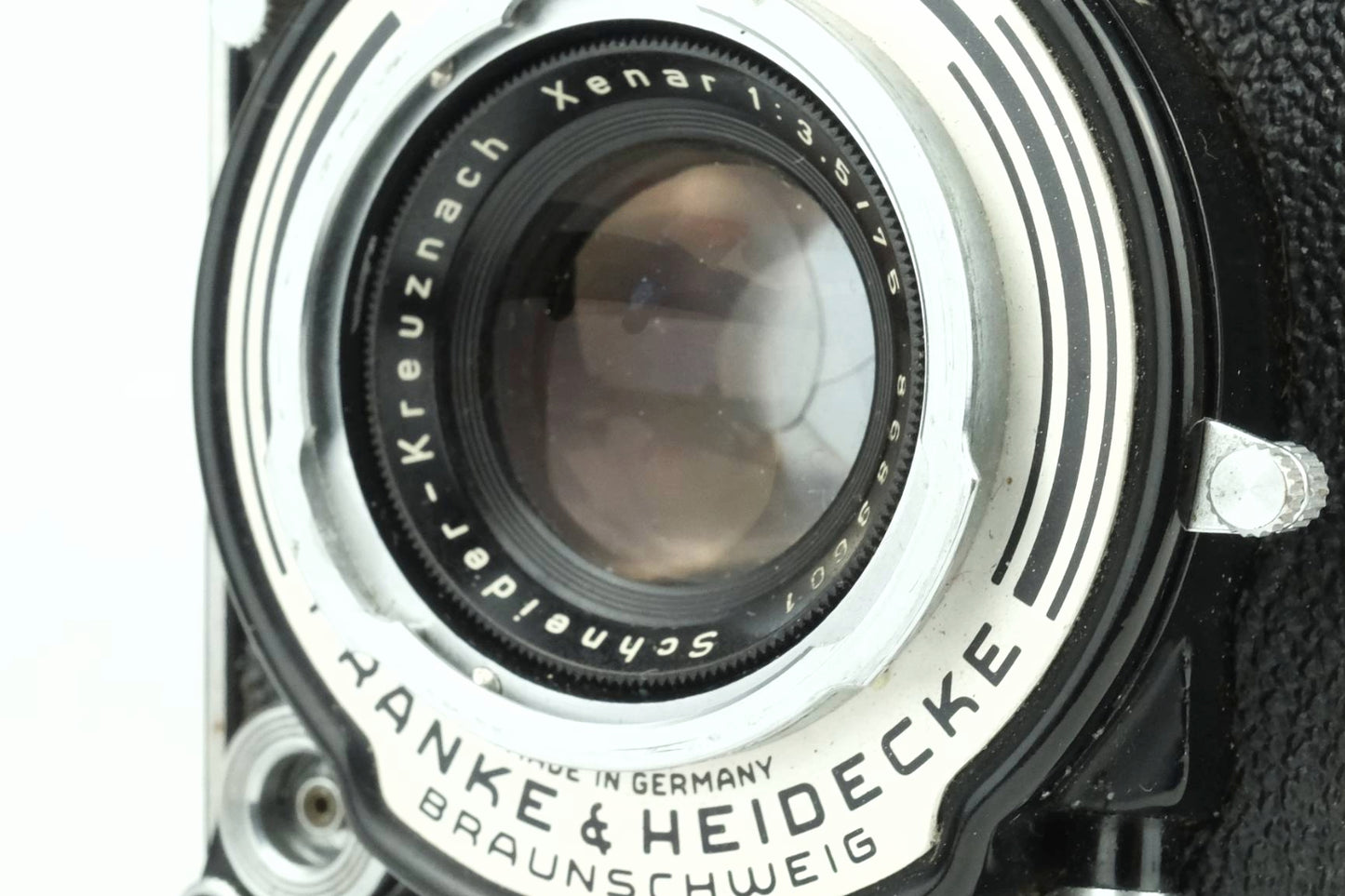 Rolleicord Vb Model 1 - Schneider-Kreuznach Xenar 75mm f/3.5 - Synchro-Compur MXV