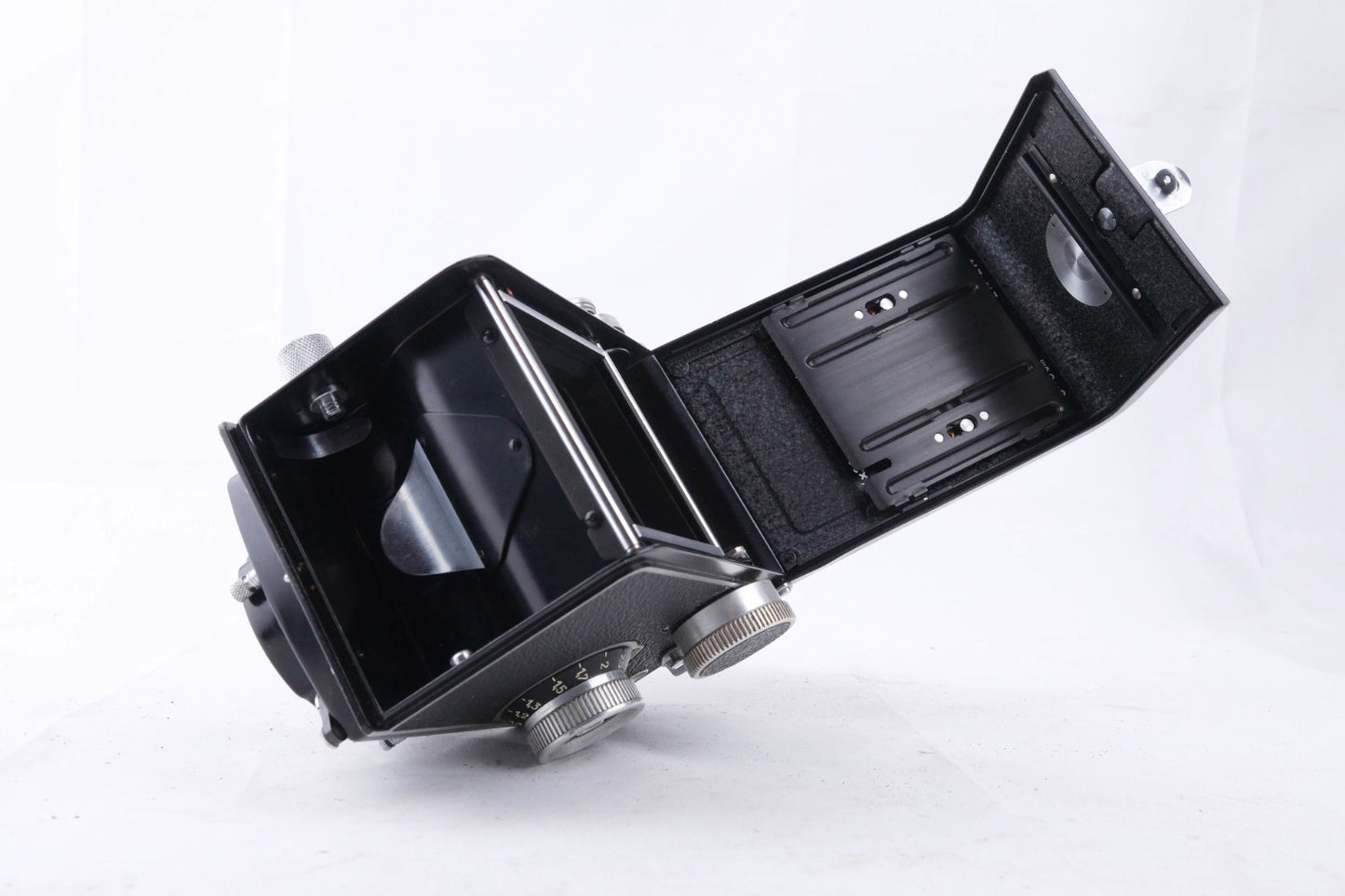 Rolleicord Vb #1507172 – Xenar 75mm – Clean Optics – Leather Case – Japan Welcome