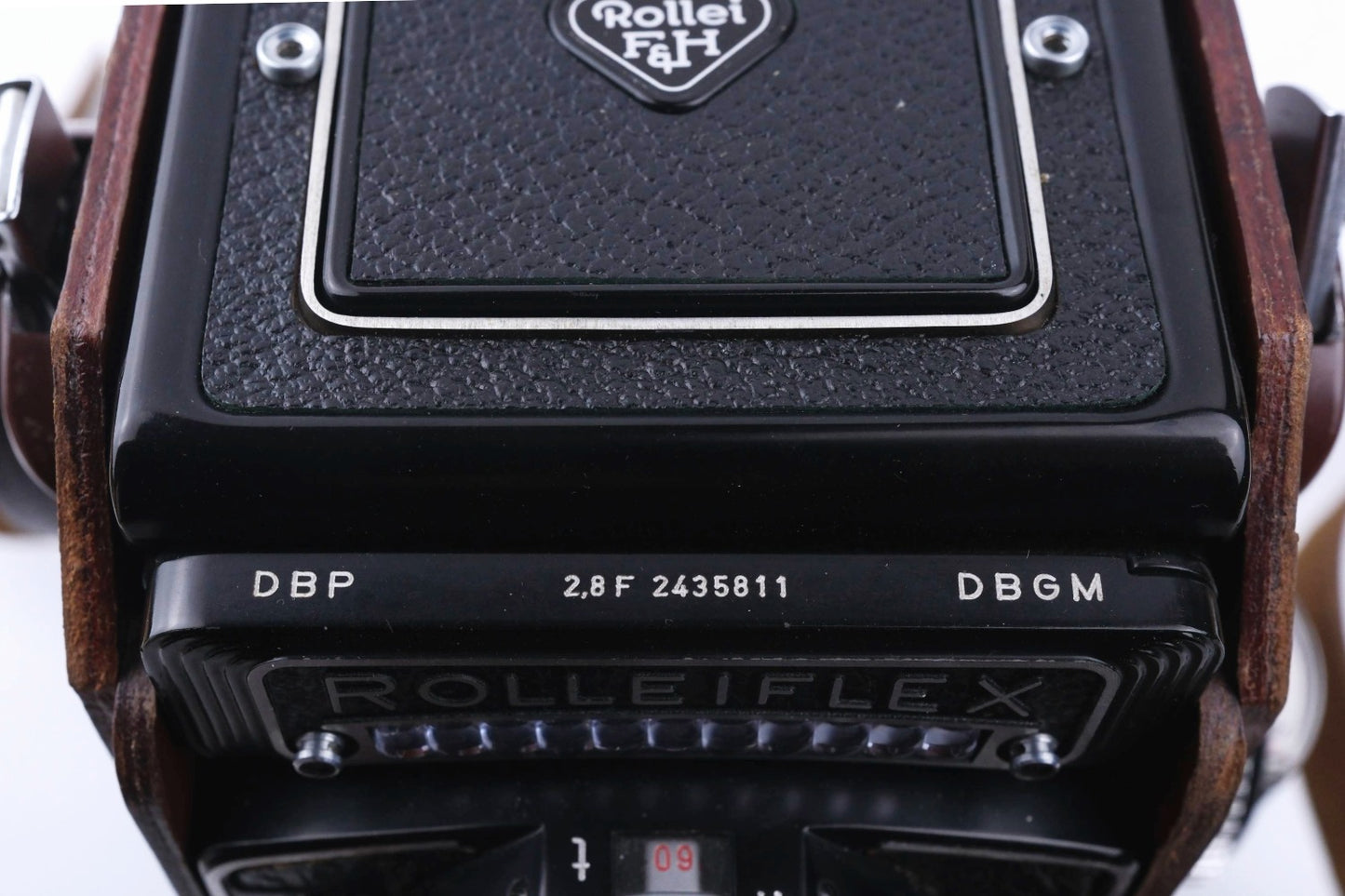 Rolleiflex 2.8F "Tellos" - Carl Zeiss Planar 80 mm f/2.8 - Flat Glass