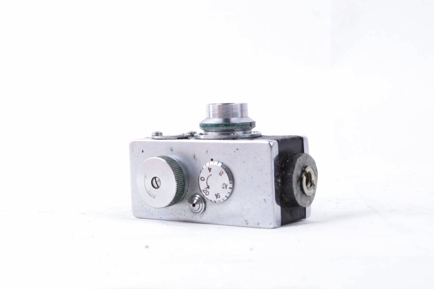 Steky Model III — Stekinar 25mm f/3.5 — 16mm Subminiature — Fonctionnel