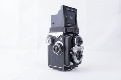 Yashica 635 TLR + Yashikor 80mm f/3.5 – CLA Récent – Parfait État – Étui