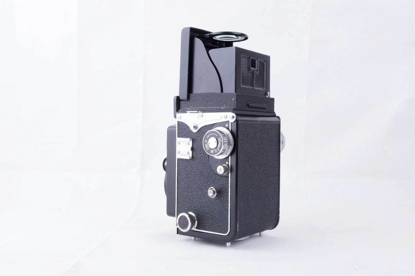 Yashica 635 TLR + Yashikor 80mm f/3.5 – CLA Récent – Parfait État – Étui